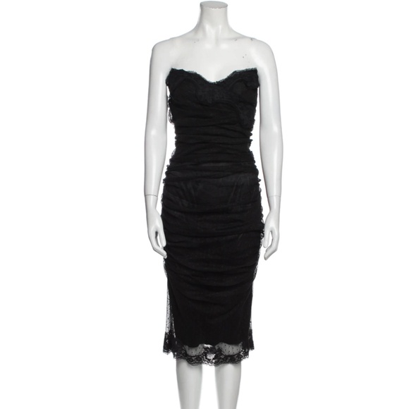 Dolce & Gabbana Dresses & Skirts - Dolce & Gabbana Lace Strapless Dress